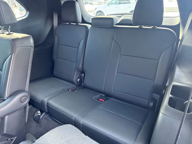 Certified 2025 Buick Enclave Preferred image 30