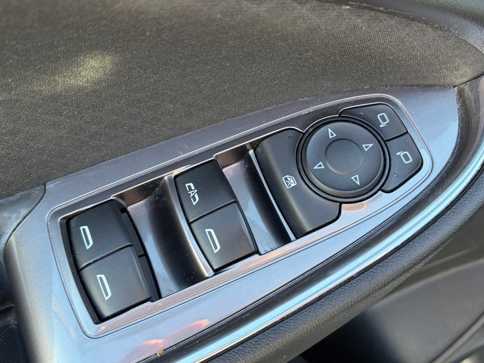 Used 2018 Chevrolet Malibu LT FWD image 6