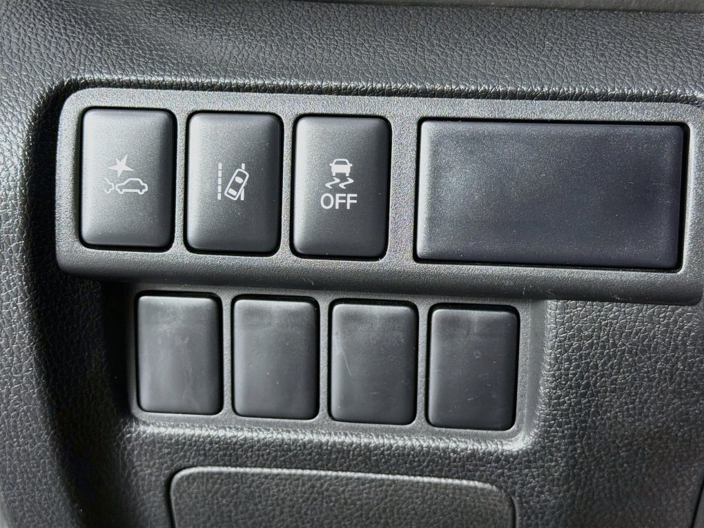 Used 2023 Mitsubishi Eclipse Cross ES AWD/4WD image 15