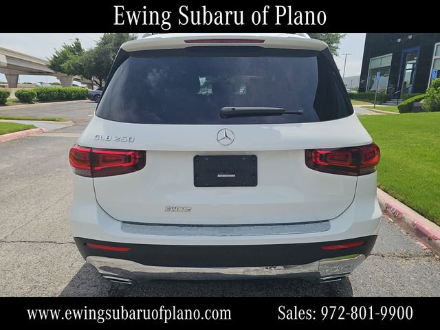 Used 2021 Mercedes-Benz GLB 250 image 4