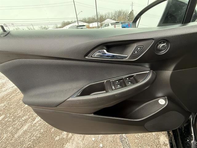 Used 2017 Chevrolet Cruze LT w/ Convenience Package image 12