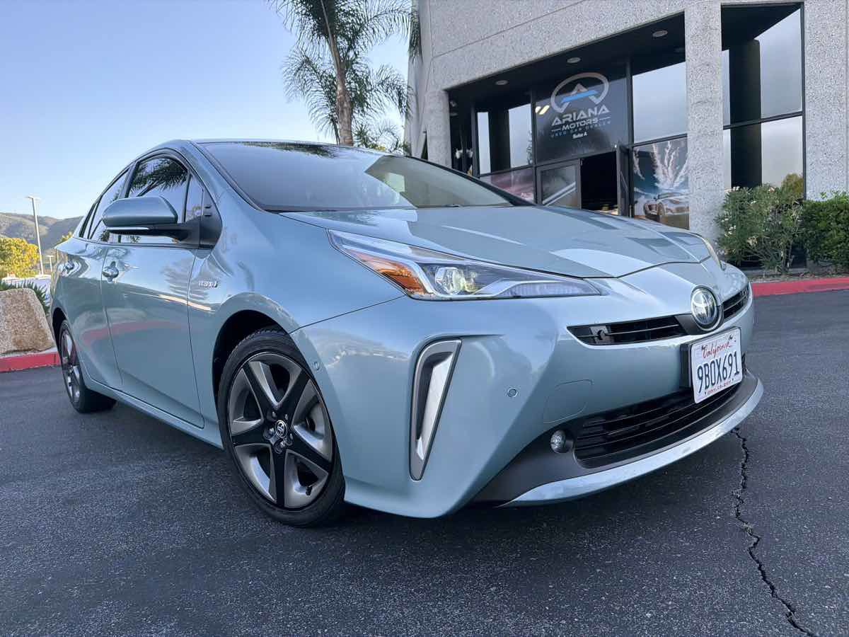 Used 2022 Toyota Prius XLE FWD image 7