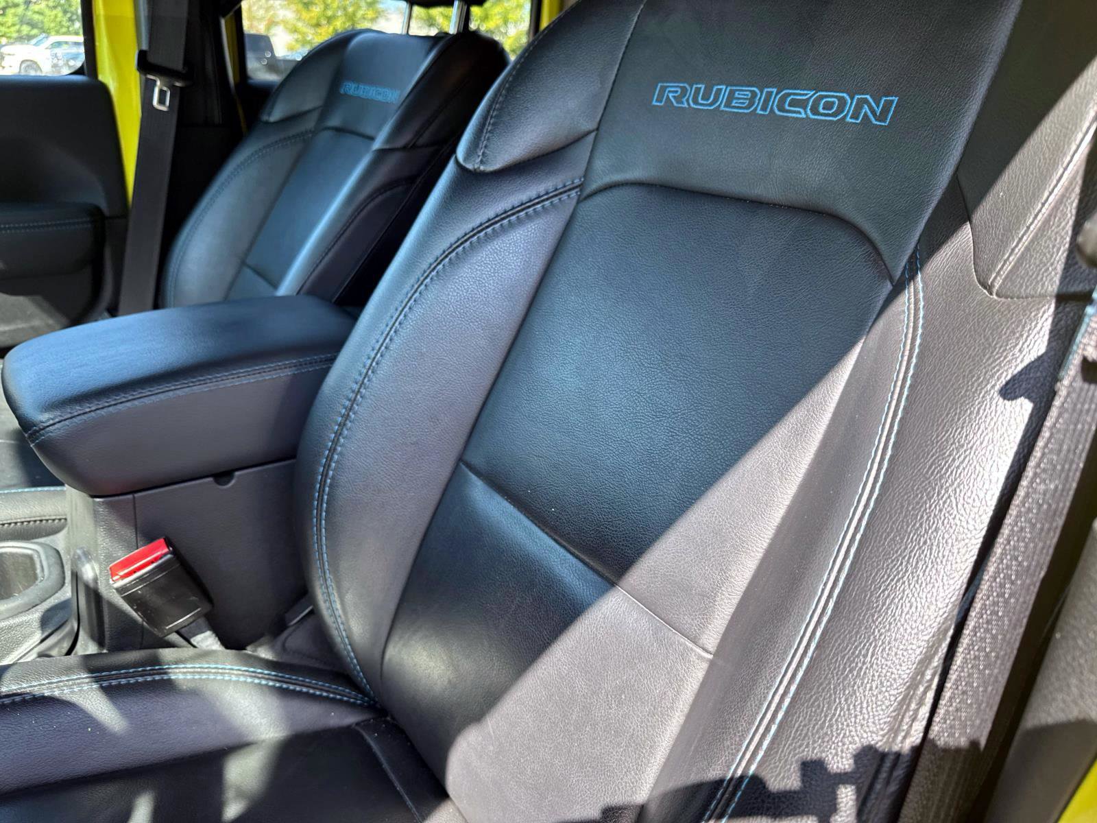 Used 2022 Jeep Wrangler Unlimited Rubicon 4xe w/ Safety Group image 12