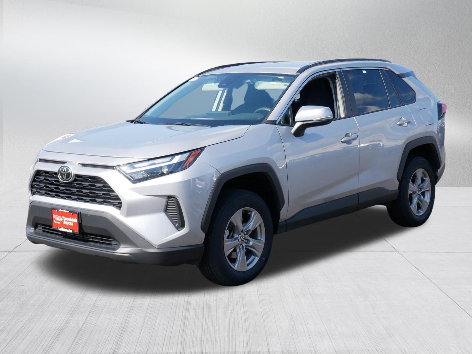 Certified 2025 Toyota RAV4 XLE AWD/4WD image 3