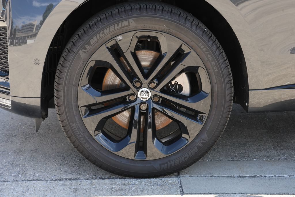 Used 2026 Jaguar F-PACE R-Dynamic S AWD/4WD image 10