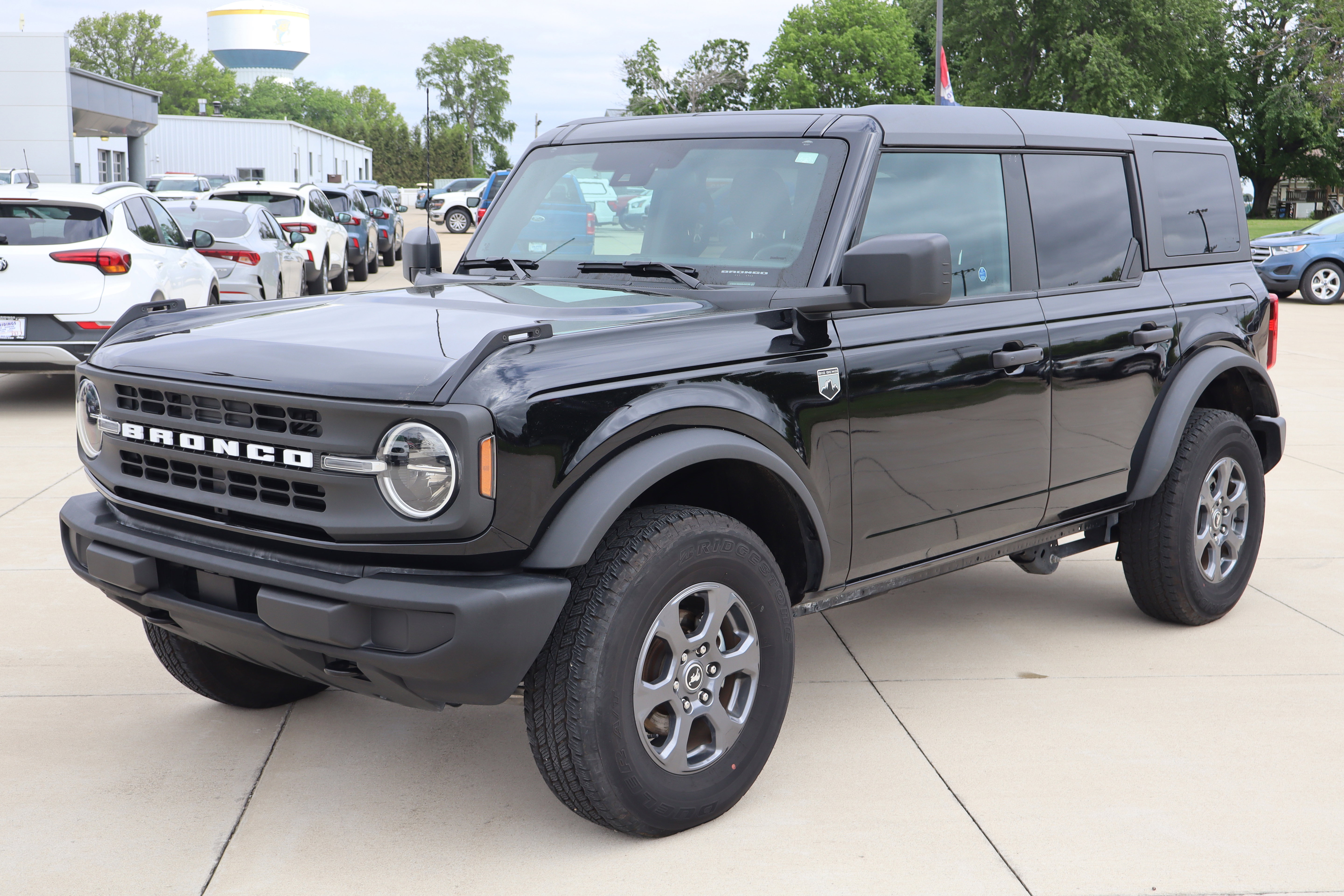 Used 2025 Ford Bronco Big Bend AWD/4WD image 2