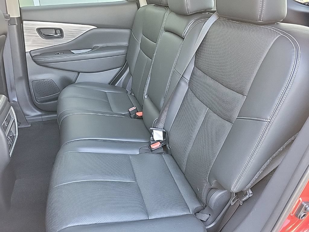 Used 2016 Nissan Murano SL w/ SL Technology Package AWD/4WD image 14