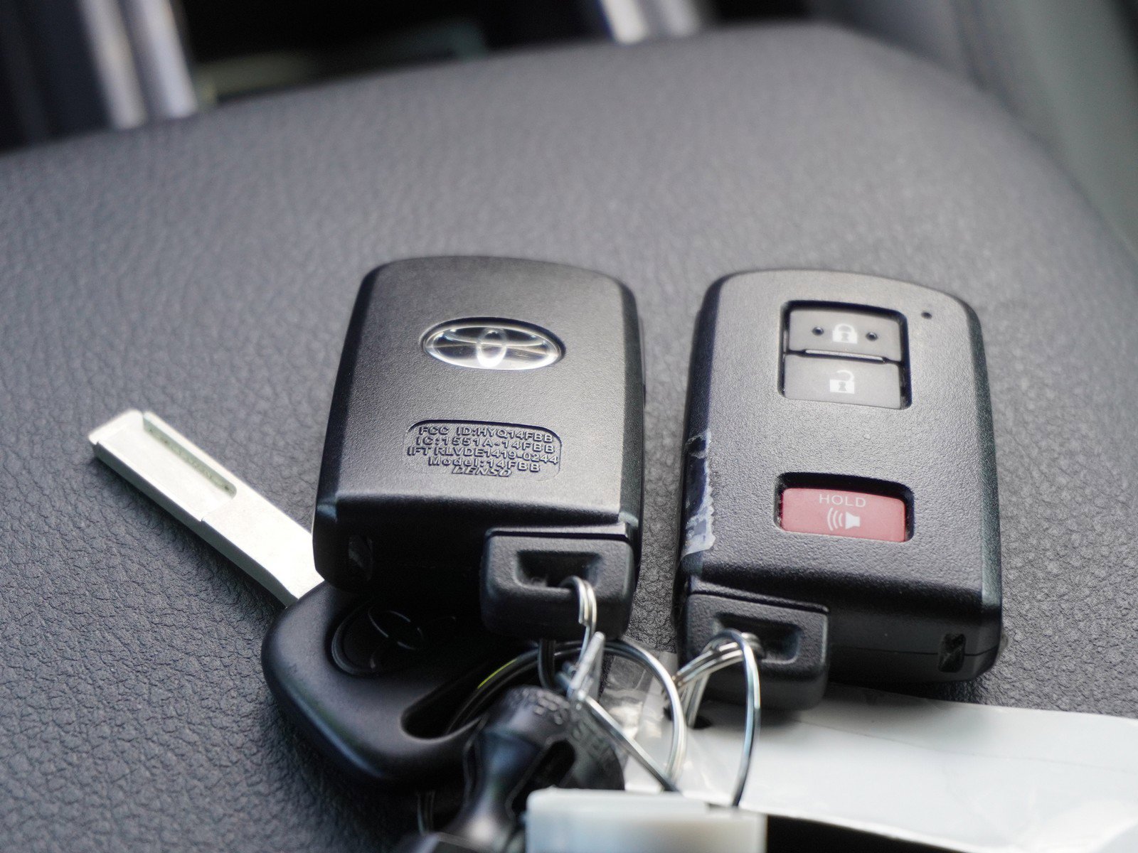 Used 2022 Toyota Tacoma TRD Off-Road w/ TRD Premium Off Road Package AWD/4WD image 42