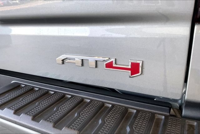 Used 2023 GMC Sierra 1500 AT4 w/ Technology Package AWD/4WD image 22