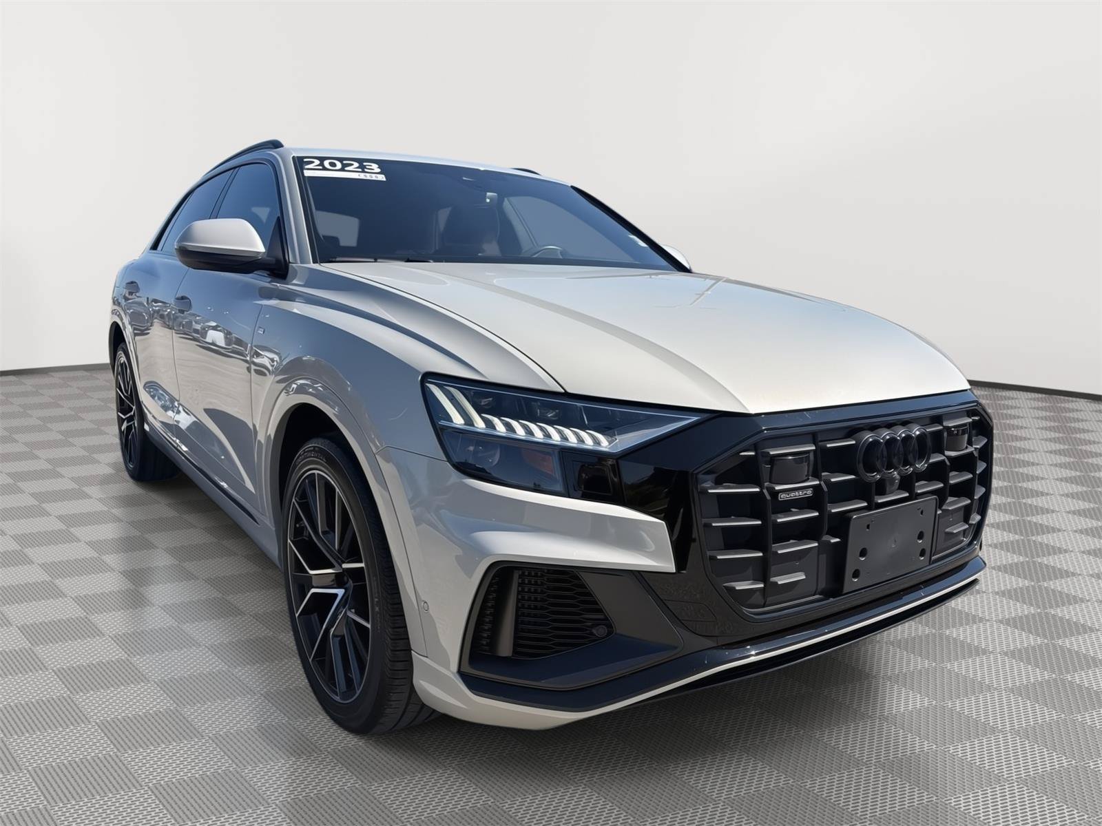 Used 2023 Audi Q8 Prestige w/ Prestige Package AWD/4WD image 7