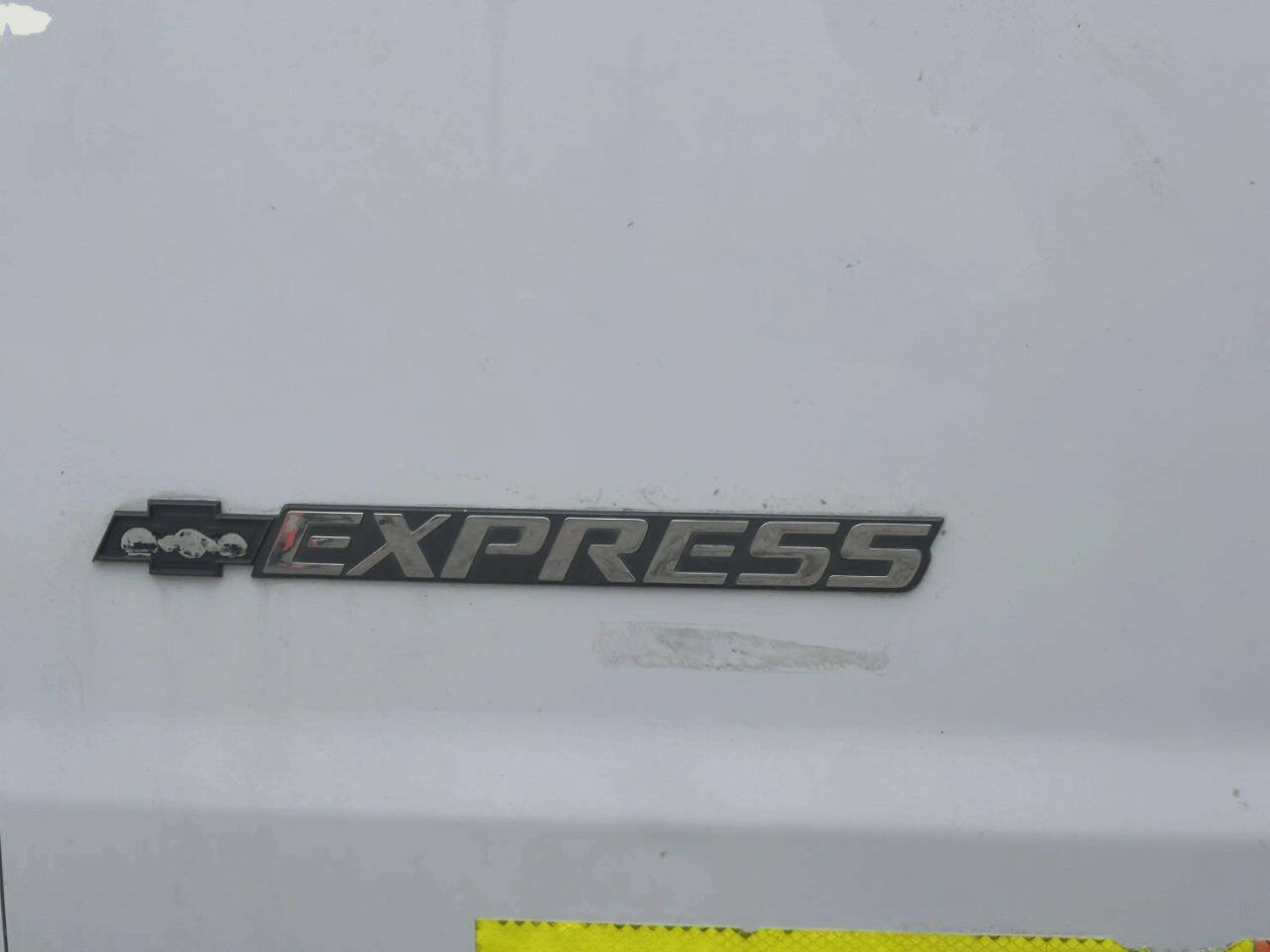 Used 2014 Chevrolet Express 2500 RWD image 30
