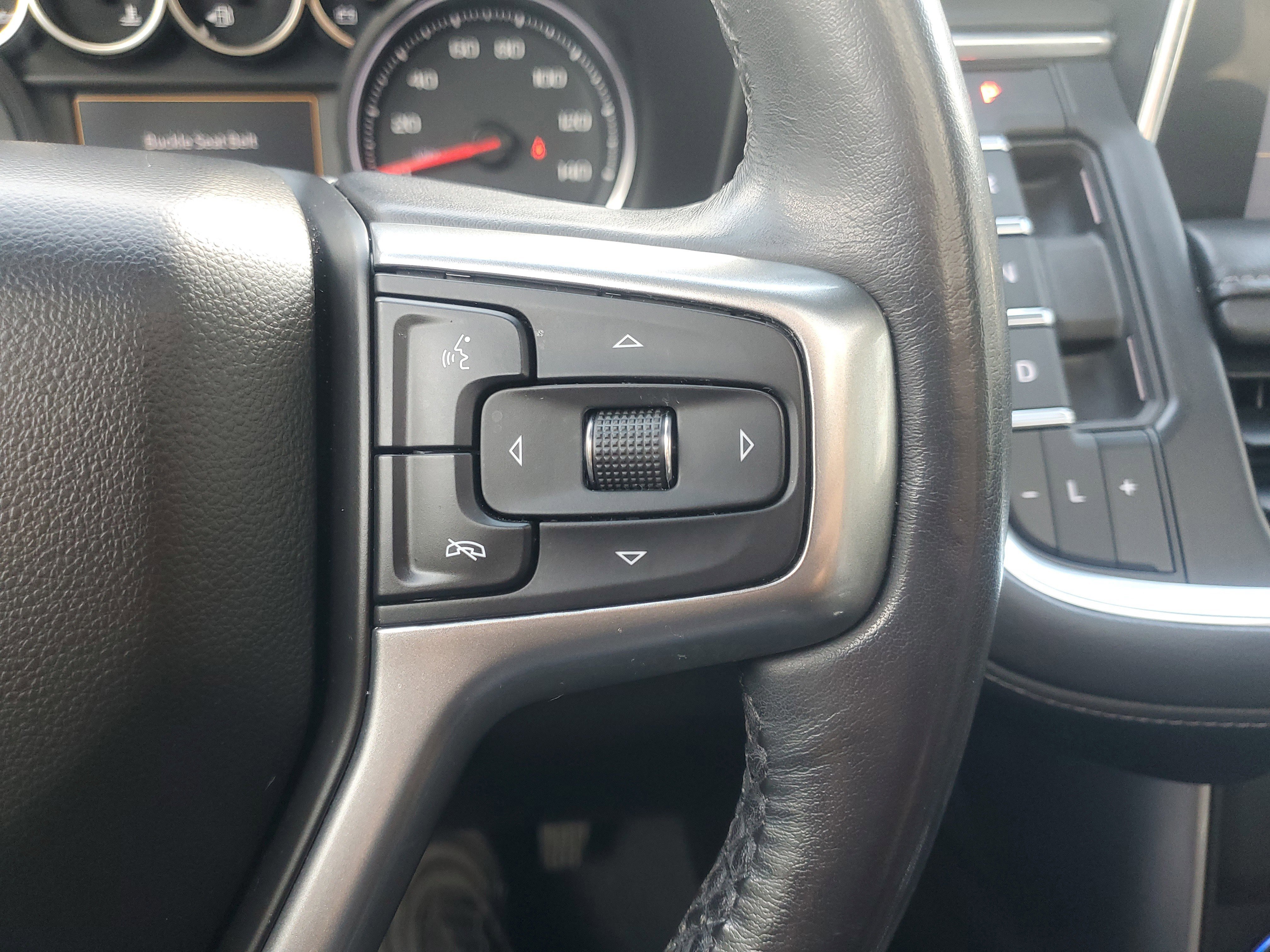 Used 2021 Chevrolet Tahoe LT w/ LT Signature Package image 28