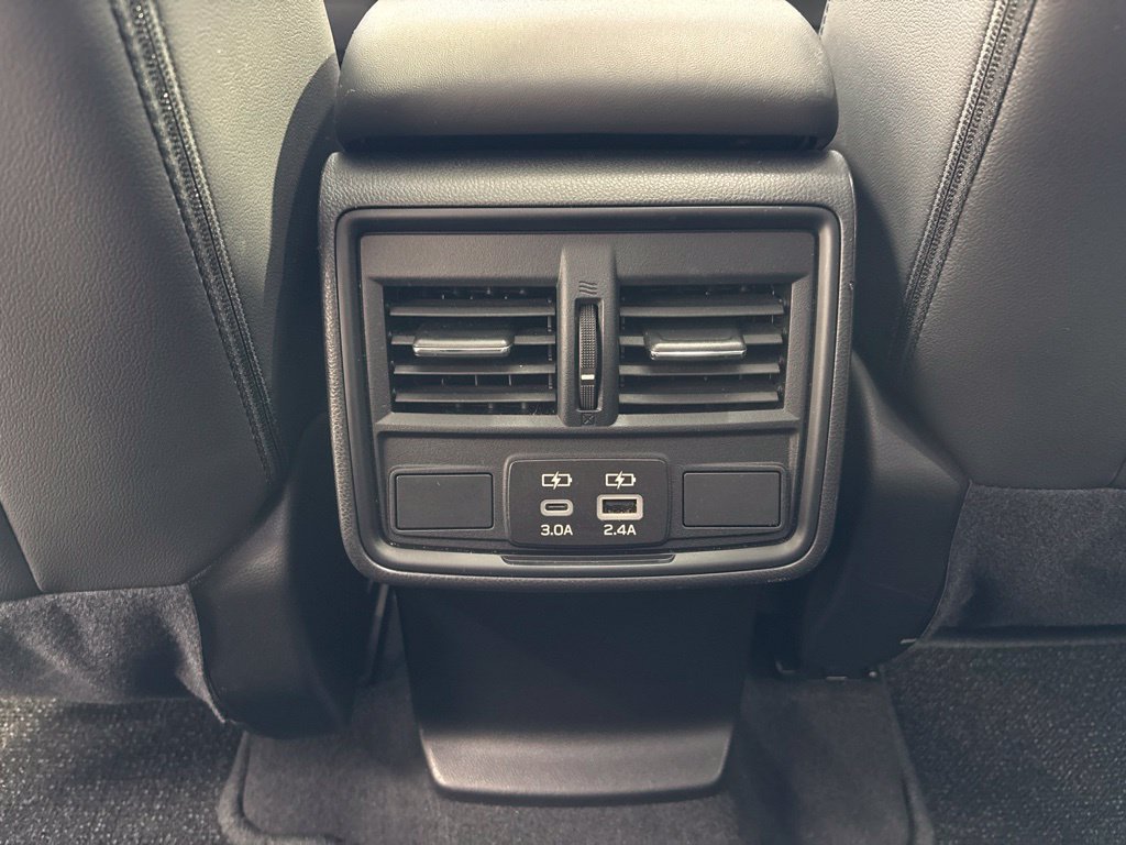 Used 2025 Subaru Forester Premium AWD/4WD image 35