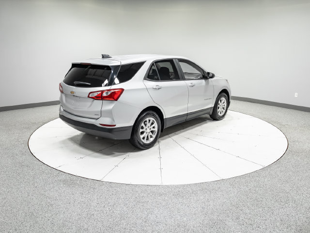 Used 2020 Chevrolet Equinox LS AWD/4WD image 27