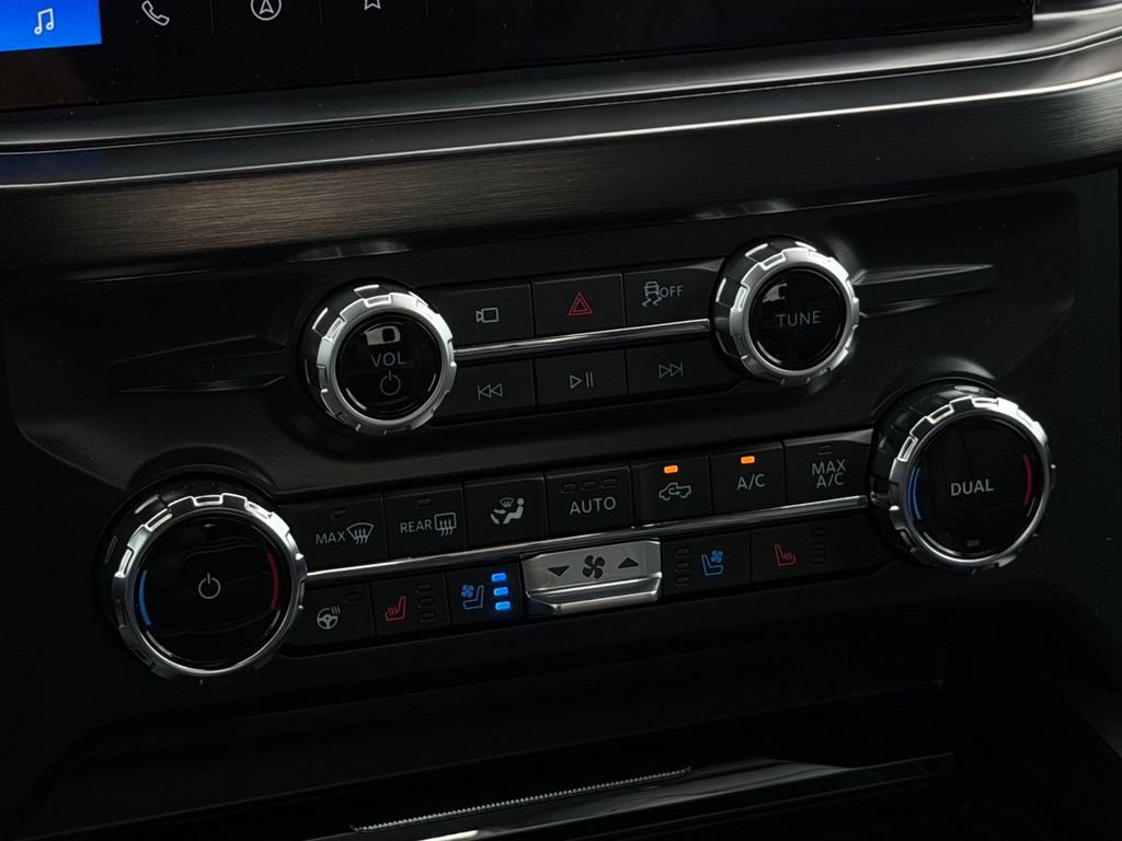New 2026 Ford F250 Lariat w/ FX4 Off-Road Package AWD/4WD image 16