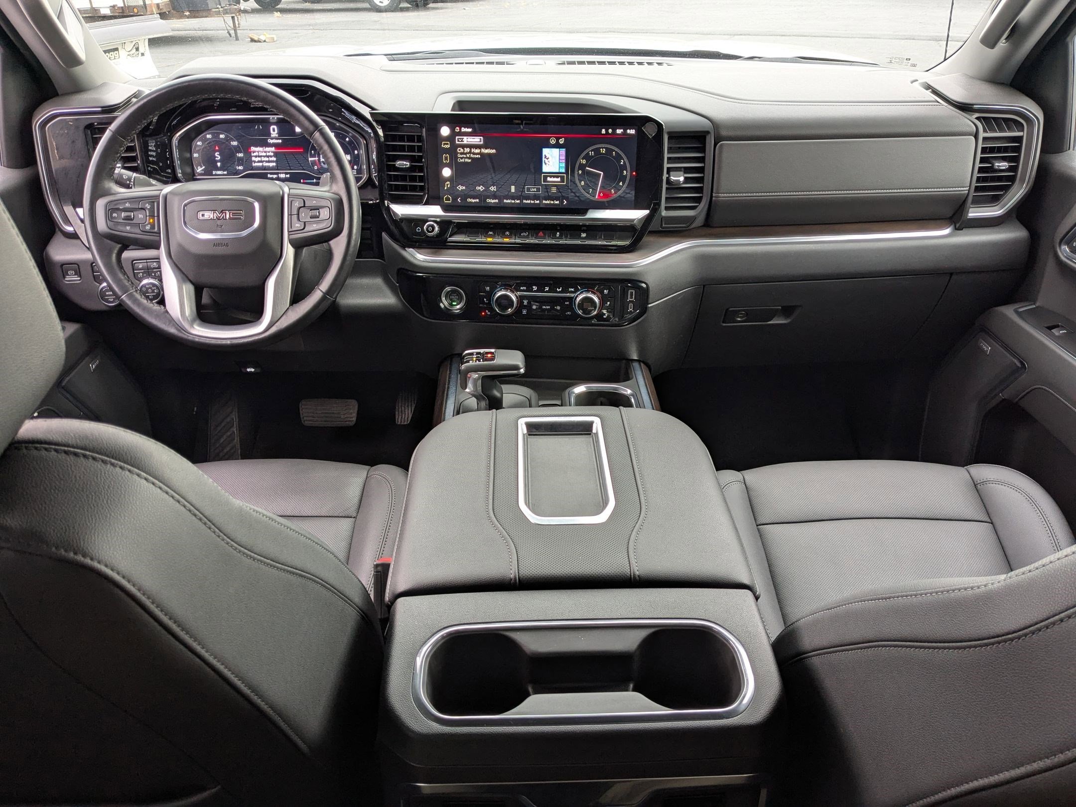 Used 2022 GMC Sierra 1500 SLT w/ SLT Convenience Package image 30