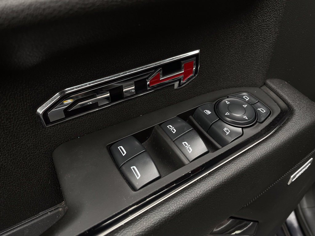 Used 2025 GMC Sierra 1500 AT4 w/ AT4 Premium Package AWD/4WD image 11