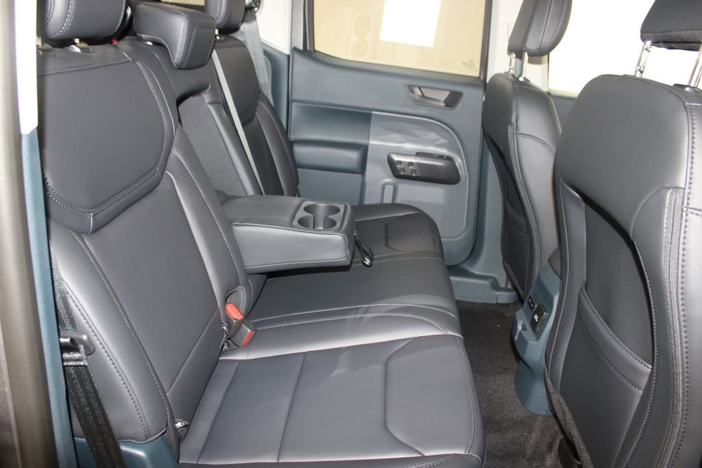 New 2025 Ford Maverick Lariat w/ Black Appearance Package image 28