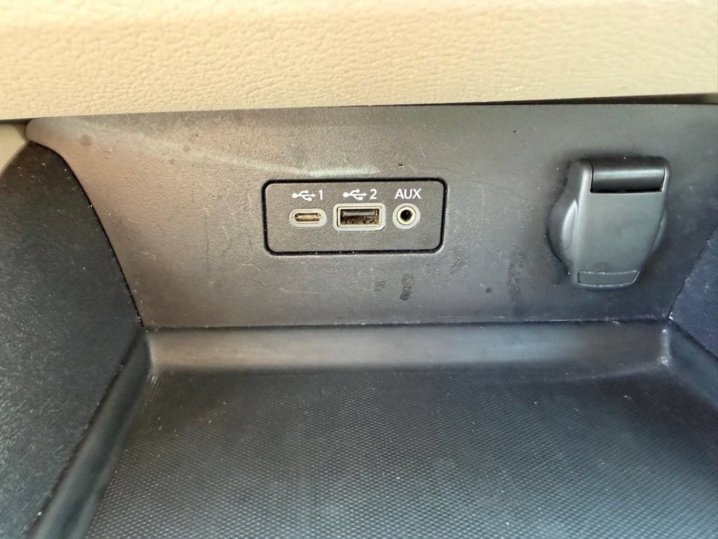 Used 2025 Nissan Altima 2.5 SV FWD image 30