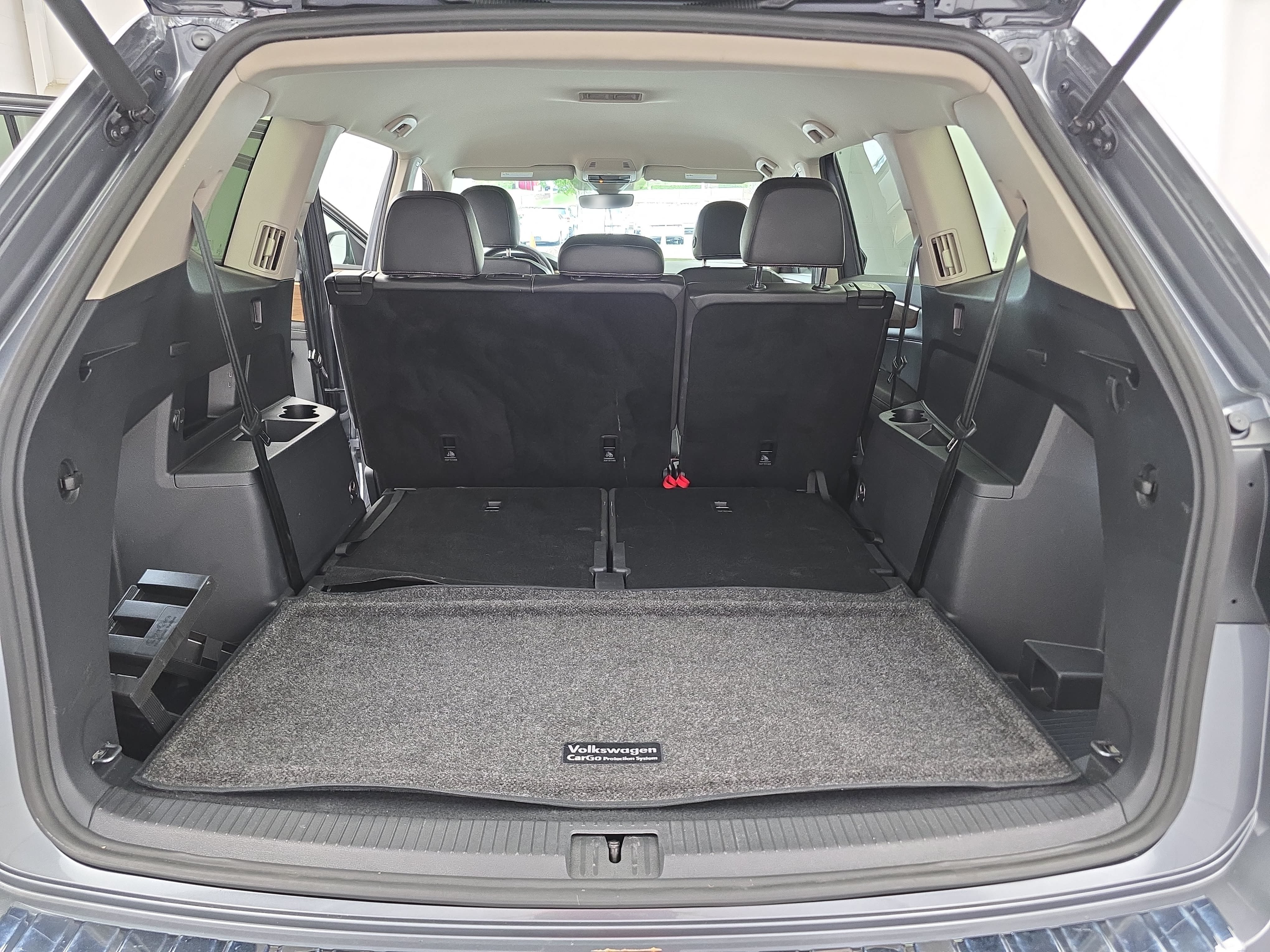 Used 2024 Volkswagen Atlas SE AWD/4WD image 13