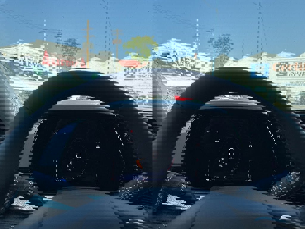 New 2025 Chevrolet Trax LT w/ Driver Confidence Package image 36