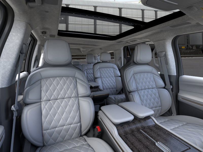 New 2025 Lincoln Navigator L Black Label image 10