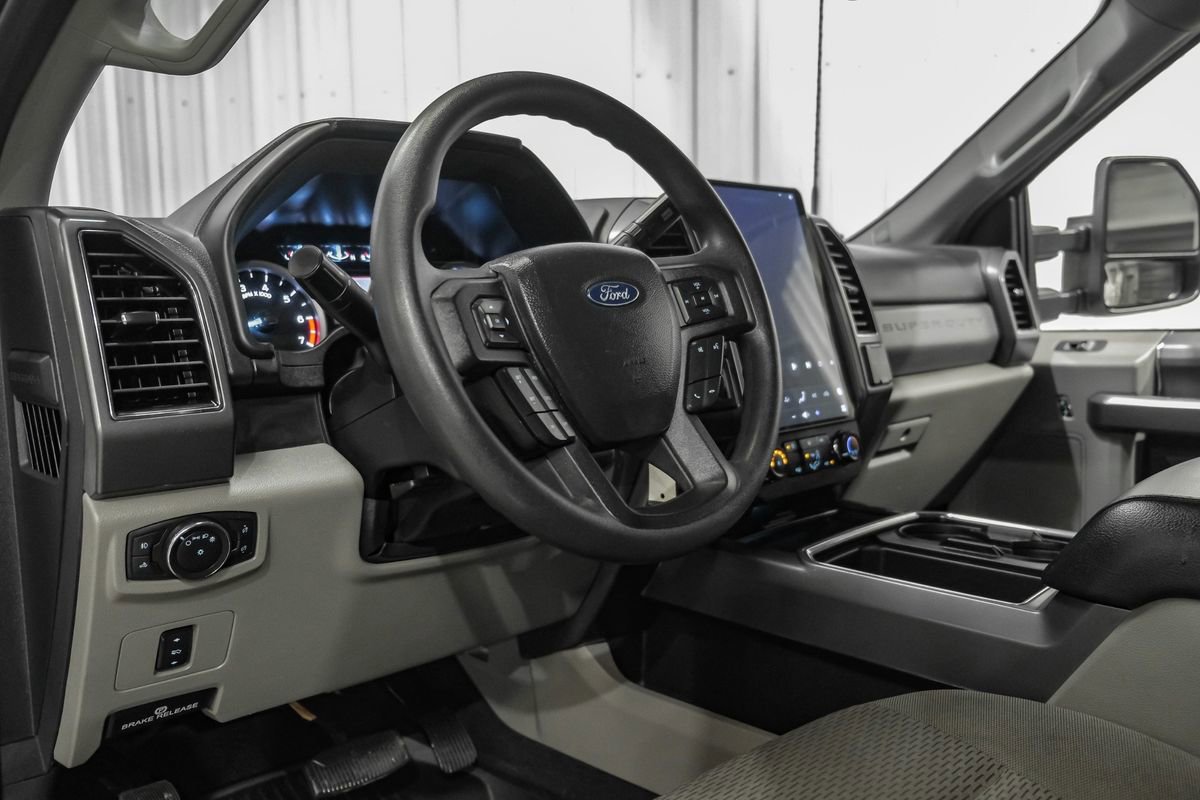 Used 2022 Ford F250 XLT w/ Black Appearance Package AWD/4WD image 14