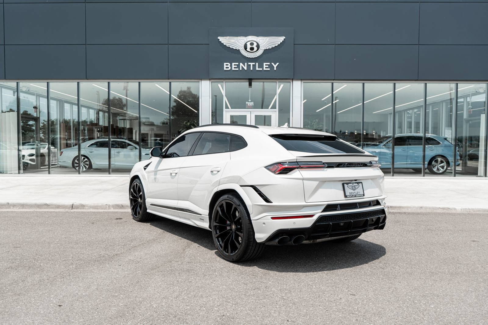 Used 2023 Lamborghini Urus S AWD/4WD image 8