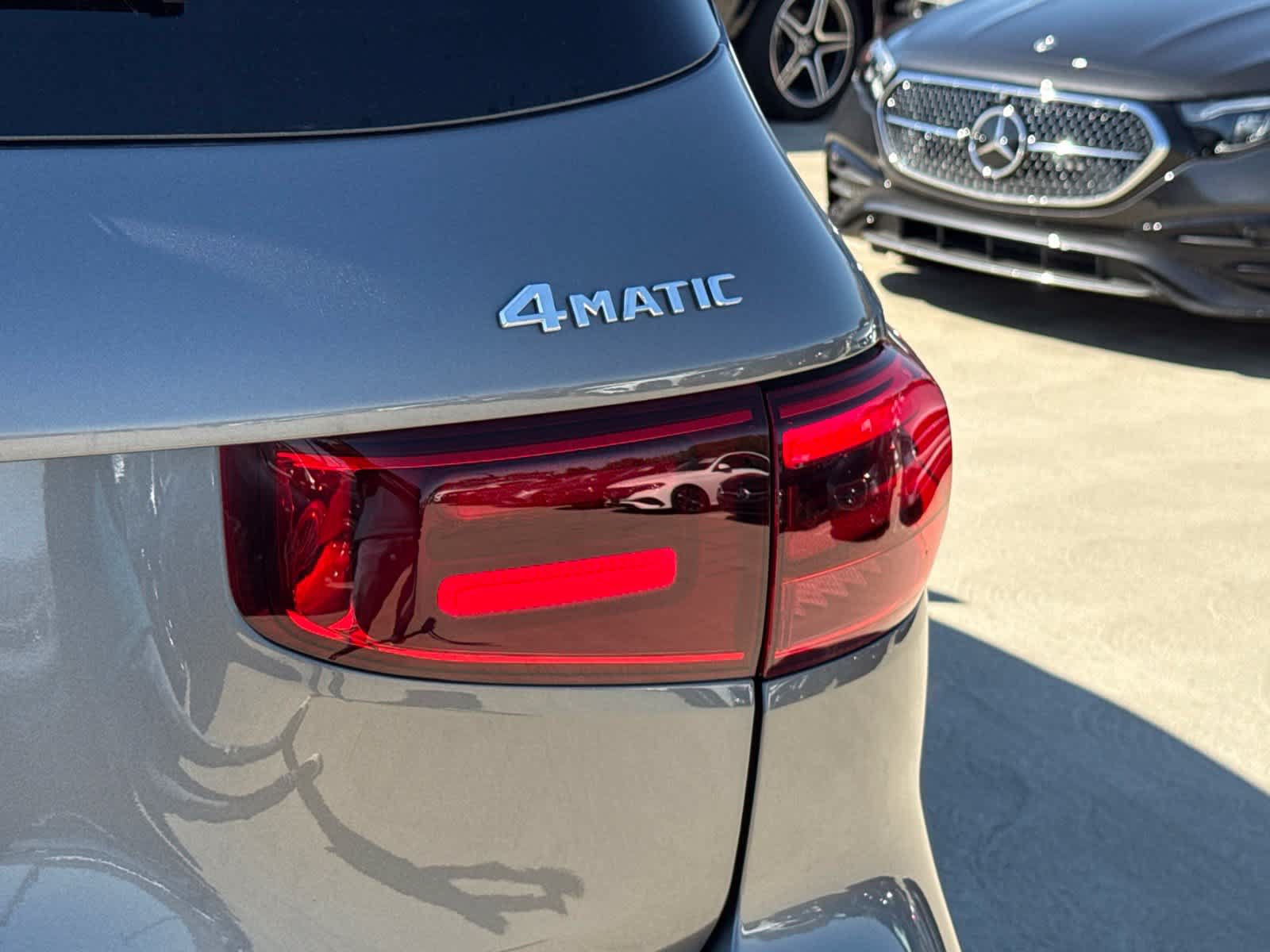 New 2026 Mercedes-Benz GLB 250 4MATIC image 11