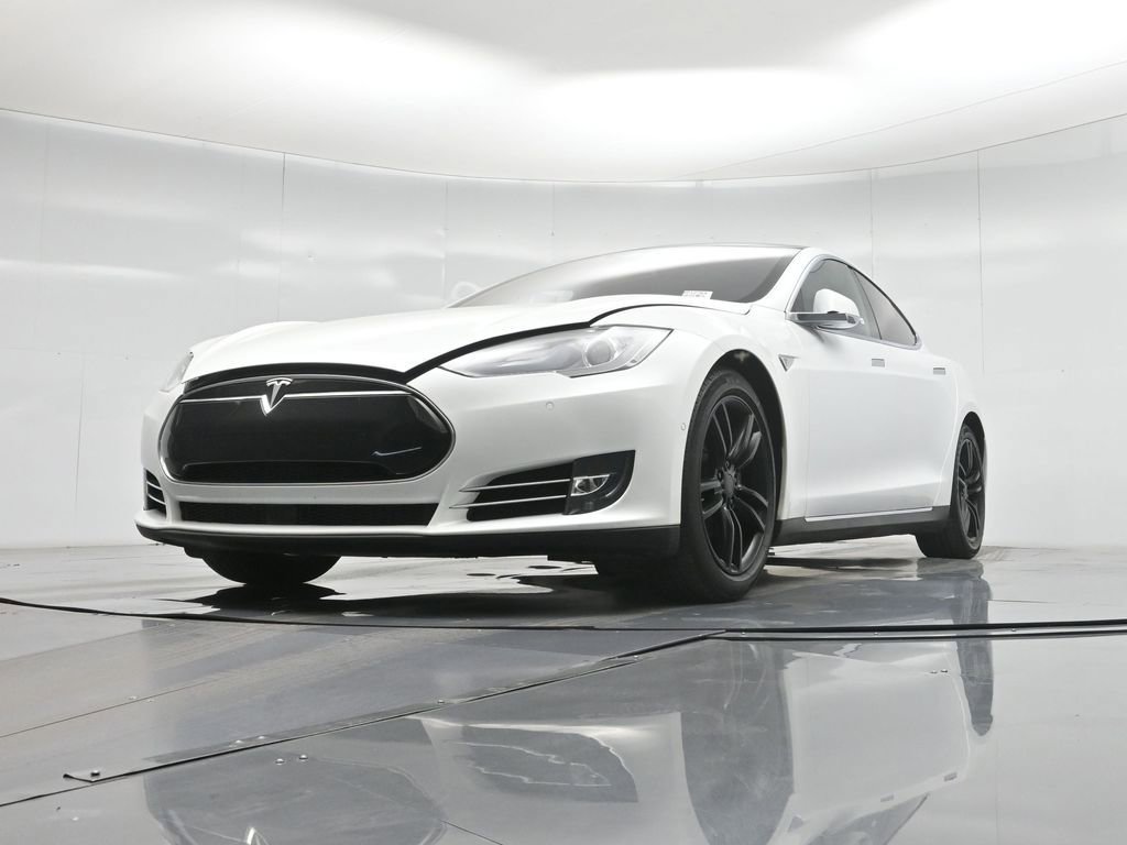 Used 2015 Tesla Model S 85D image 43