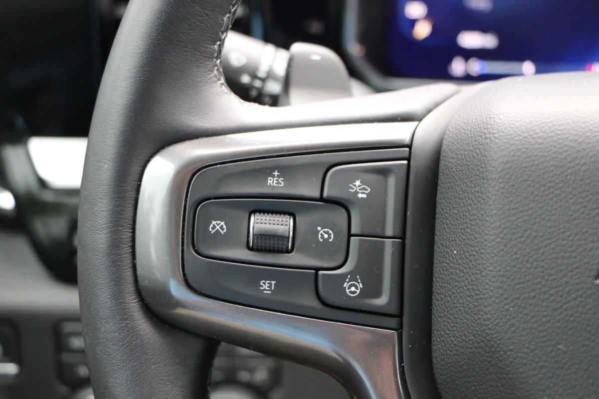 Used 2026 Chevrolet Silverado 1500 High Country AWD/4WD image 21