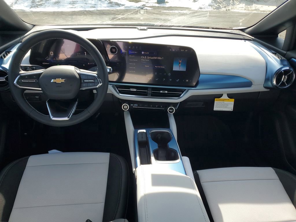 New 2026 Chevrolet Equinox EV LT FWD image 10