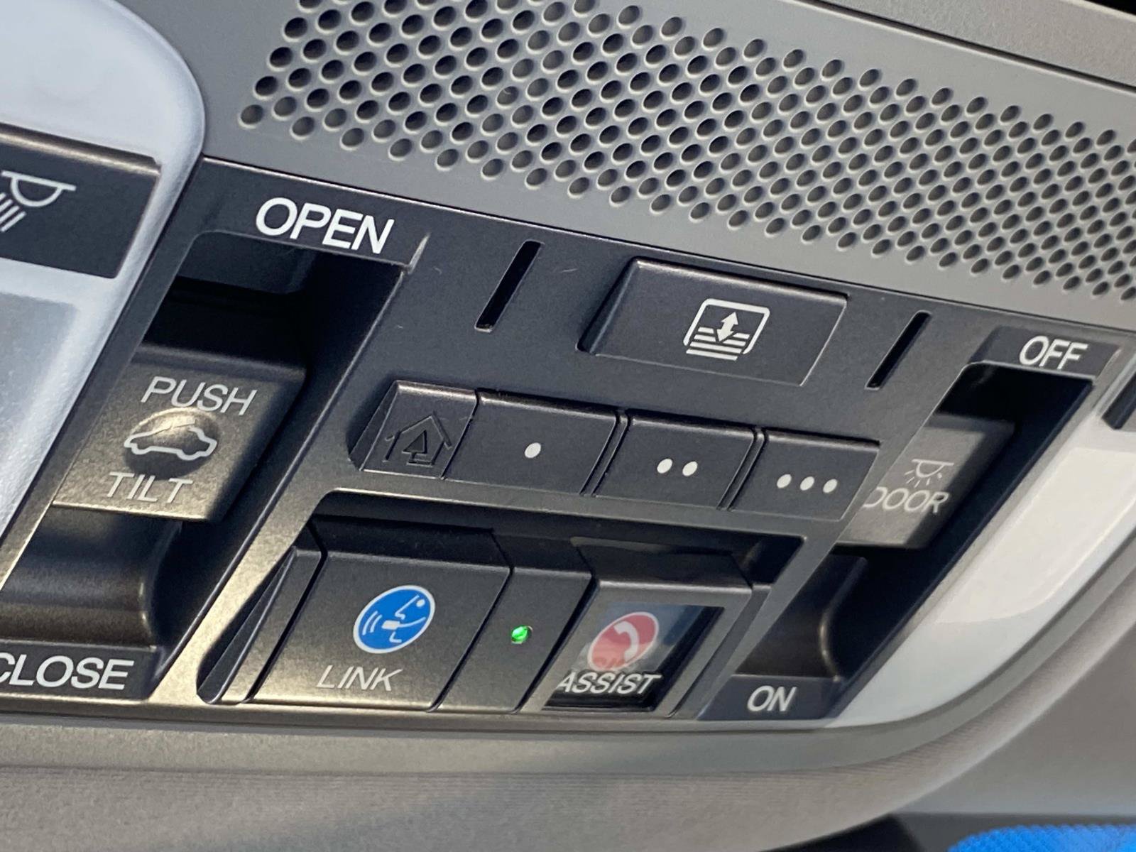 Used 2015 Acura RLX w/ Advance Package FWD image 28