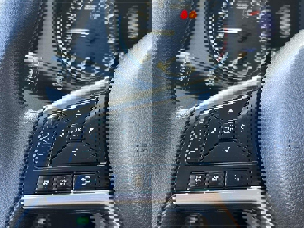 Certified 2019 Nissan Rogue Sport SV image 24