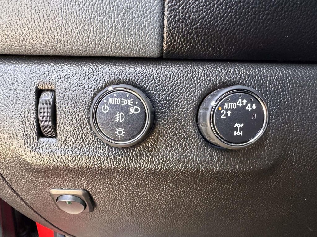 Used 2020 Chevrolet Colorado Z71 AWD/4WD image 17