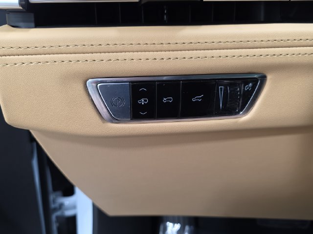 New 2026 Cadillac Escalade IQL Sport 2 w/ LPO, Floor Liner Package AWD/4WD image 23