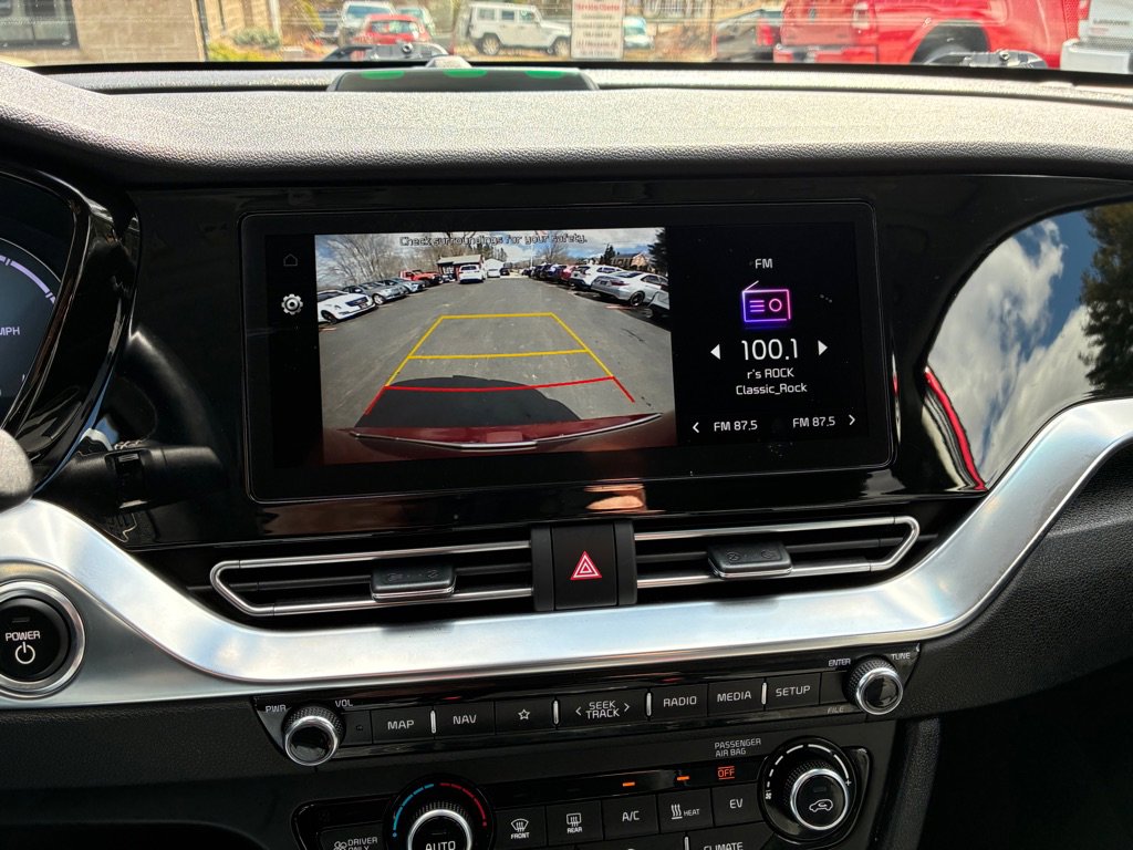 Used 2022 Kia Niro EX w/ Cold Weather Package image 37