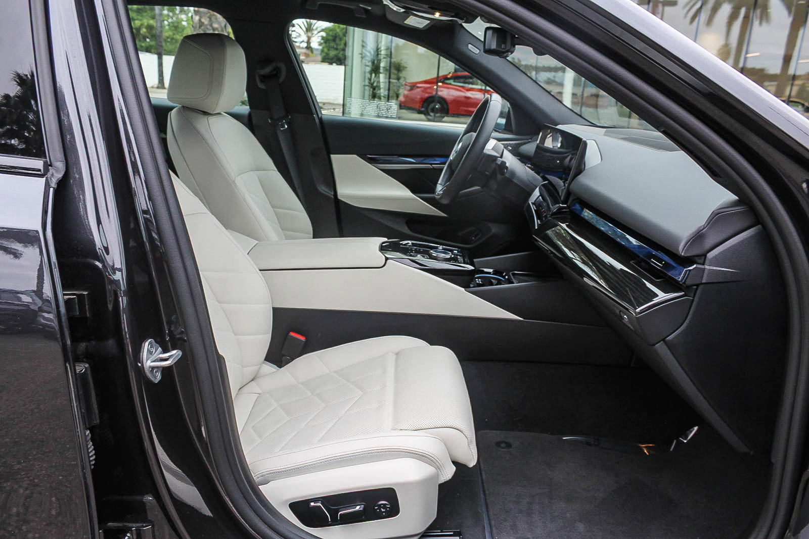 Used 2025 BMW i5 M60 image 16