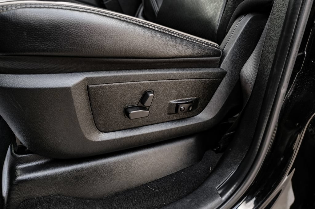 Used 2022 RAM 3500 Laramie AWD/4WD image 15