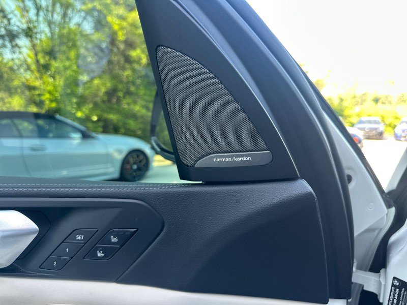 Used 2021 BMW X5 M50i image 51