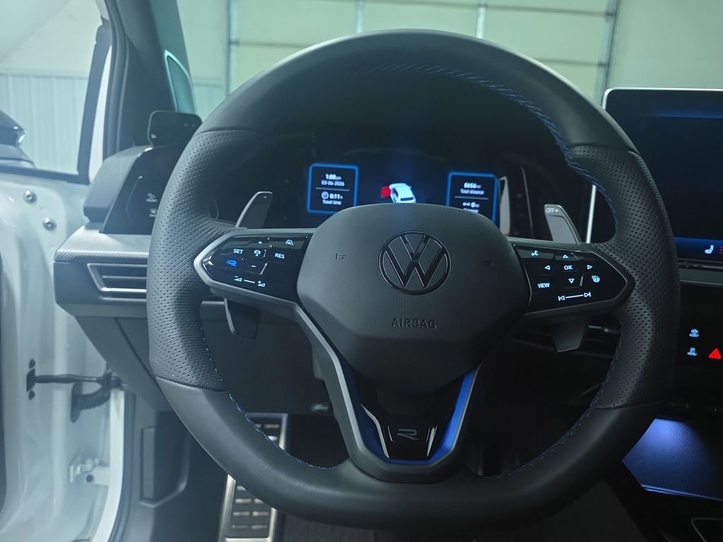 Used 2025 Volkswagen Golf w/ Euro Style Package image 8