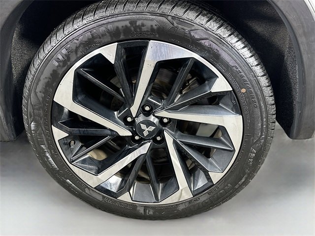 Used 2023 Mitsubishi Outlander SEL image 32