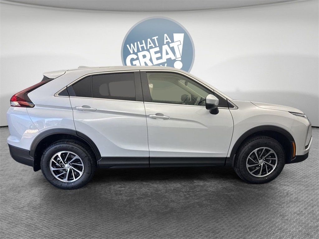 New 2026 Mitsubishi Eclipse Cross ES image 2