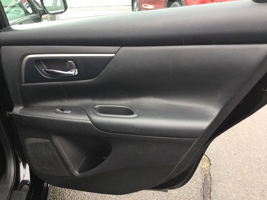 Used 2015 Nissan Altima 2.5 SV w/ Convenience Package FWD image 32