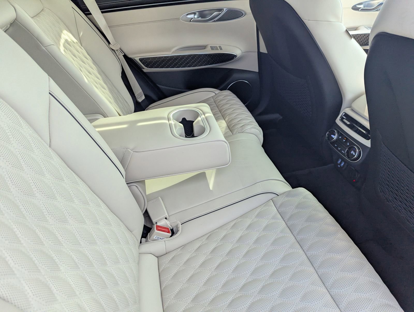 Used 2025 Genesis GV70 3.5T Sport w/ Sport Prestige Package image 14