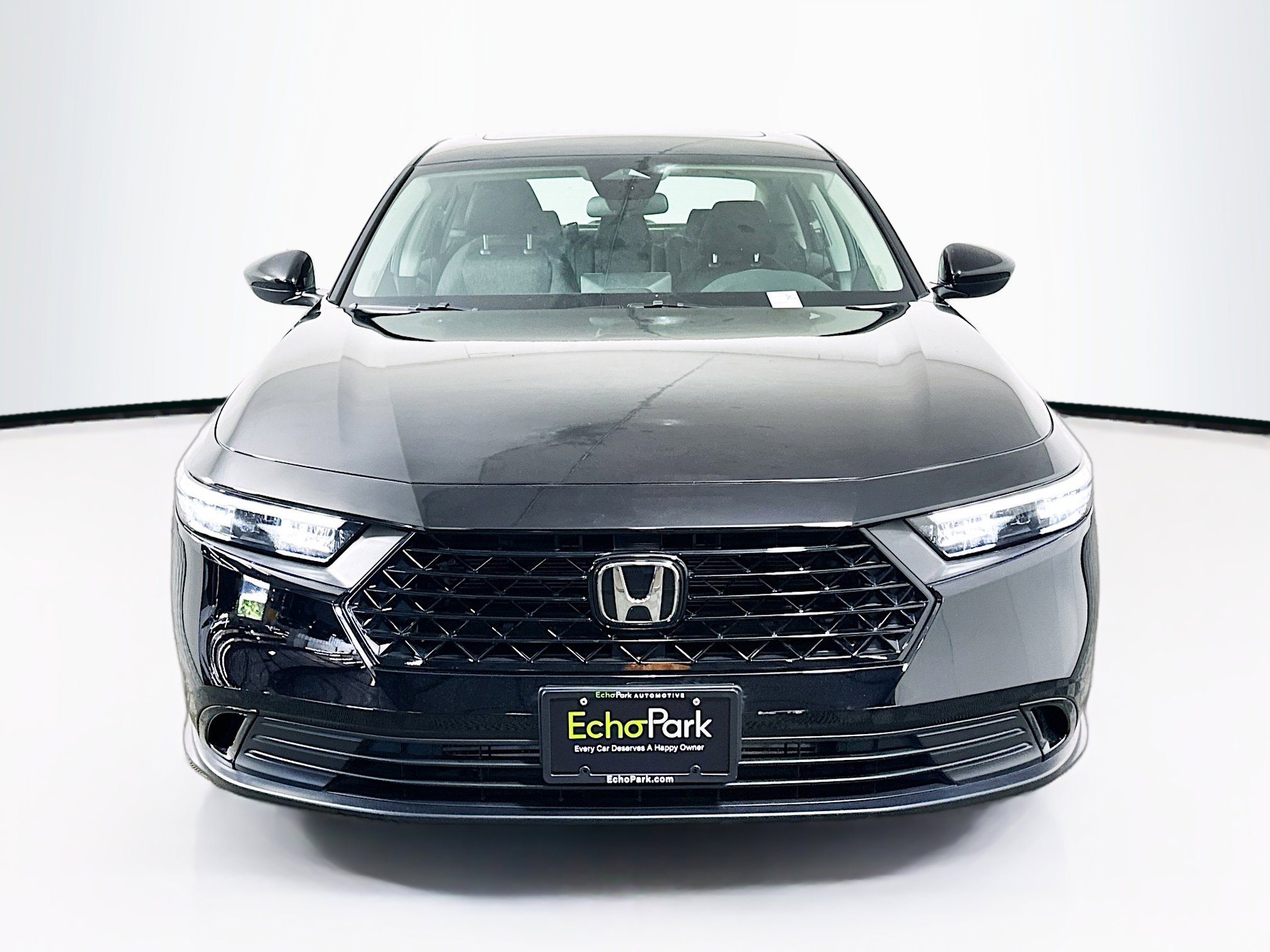 Used 2025 Honda Accord SE image 2