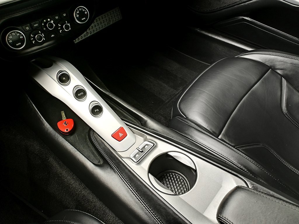 Certified 2014 Ferrari F12 Berlinetta image 21