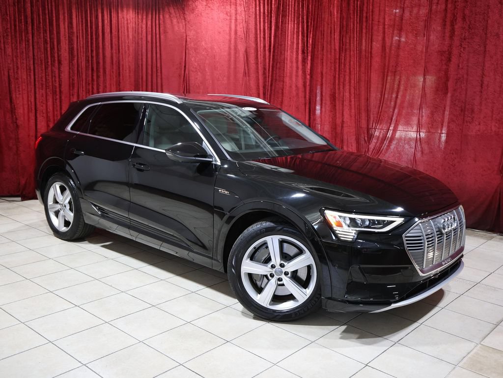 Used 2019 Audi e-tron Premium Plus AWD/4WD image 2