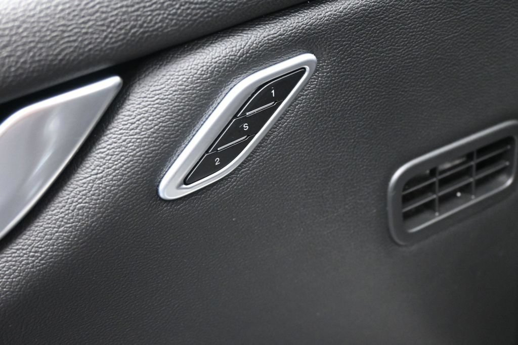 Used 2022 Maserati Ghibli GT RWD image 12