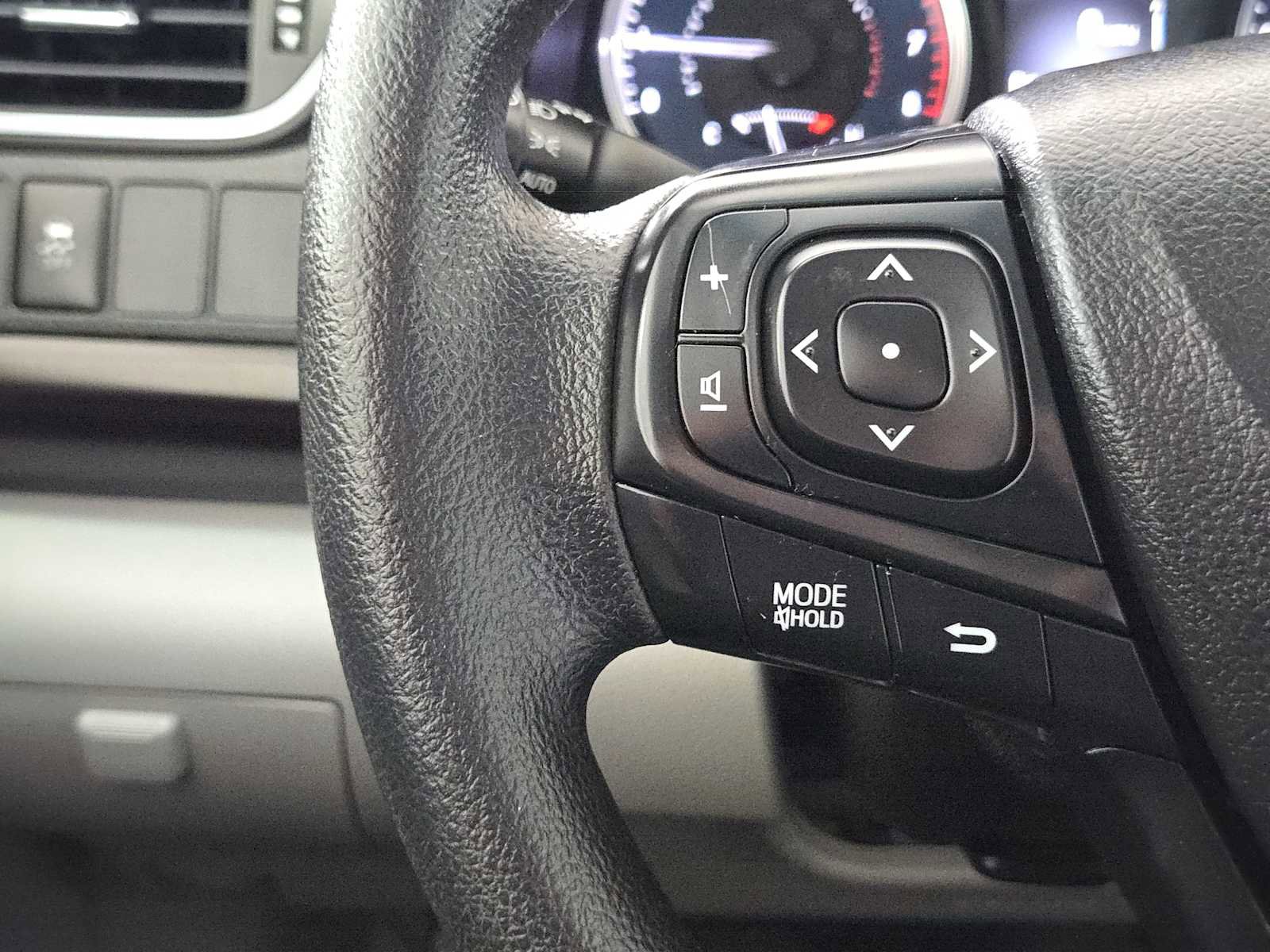 Used 2016 Toyota Camry LE image 25